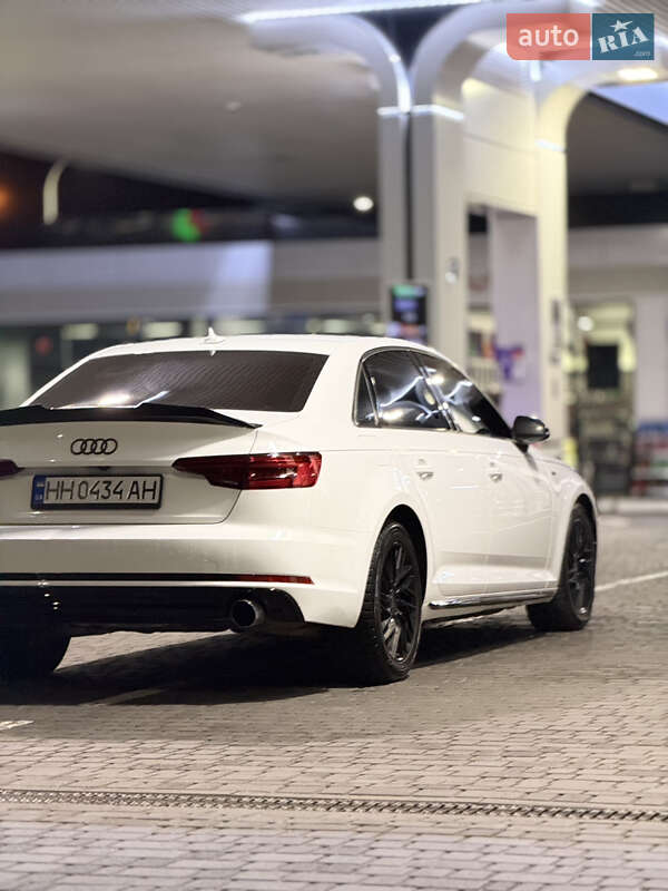 Седан Audi A4 2016 в Одессе