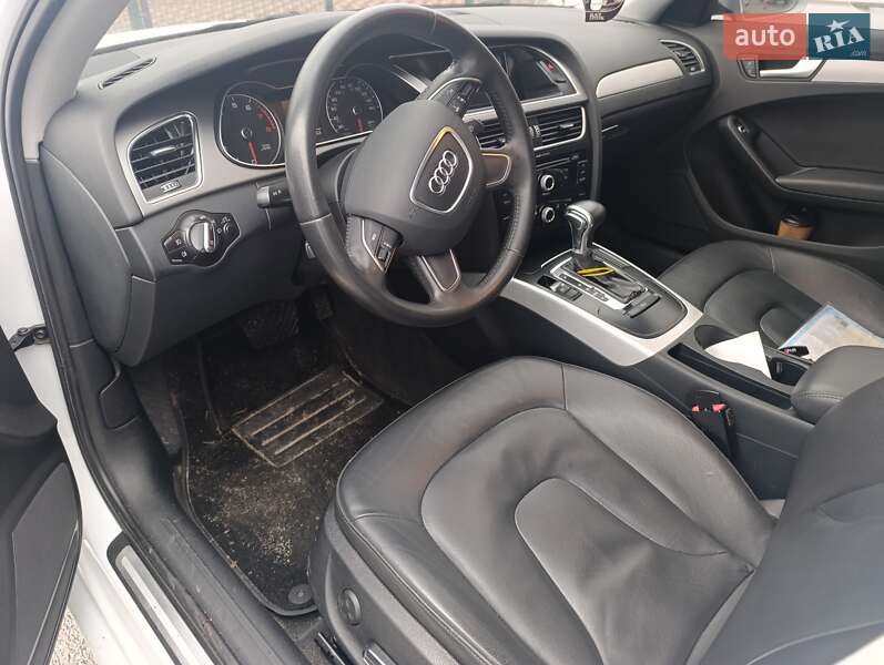 Седан Audi A4 2013 в Києві