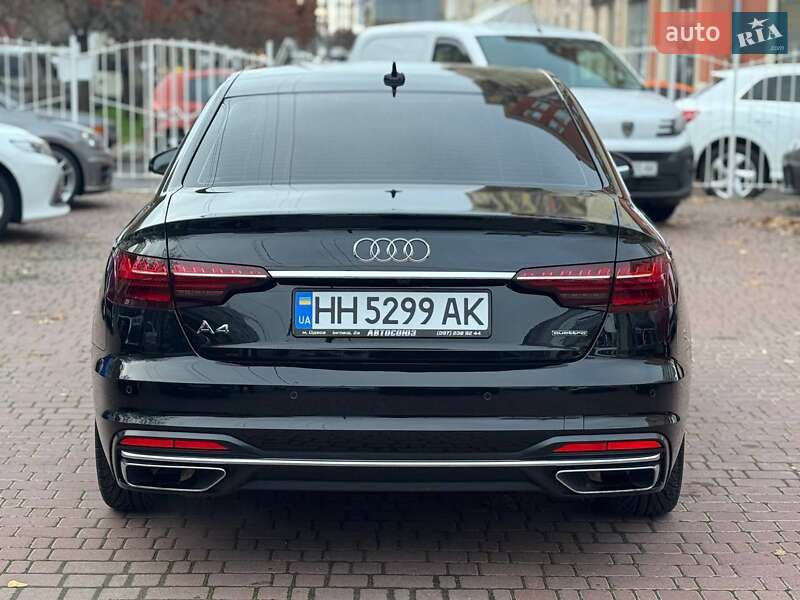 Седан Audi A4 2024 в Одесі