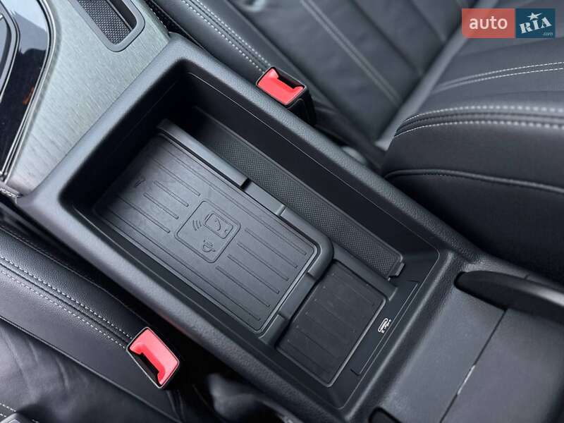 Седан Audi A4 2024 в Одесі