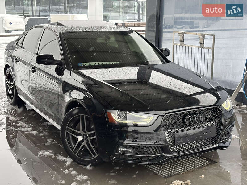 Седан Audi A4 2014 в Львове