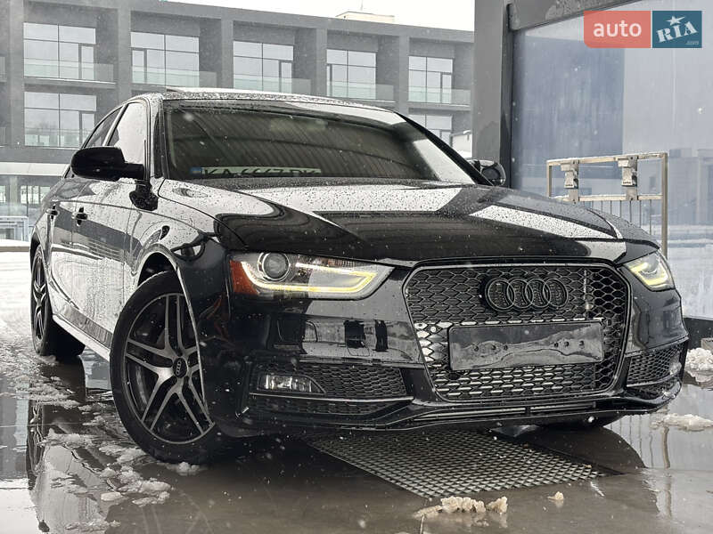 Седан Audi A4 2014 в Львове