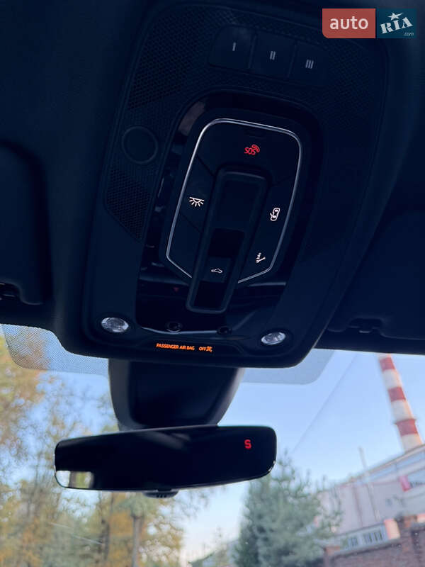 Седан Audi A4 2018 в Днепре