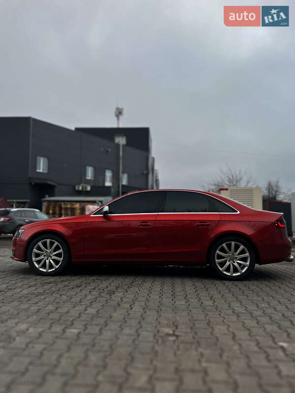 Седан Audi A4 2012 в Хмельницком