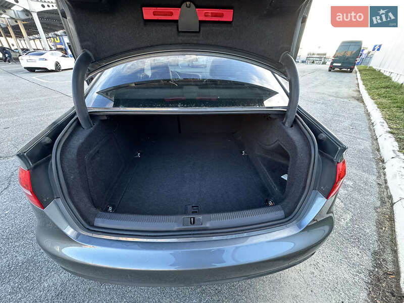 Седан Audi A4 2013 в Львове фото 9 Седан Audi A4 2013 в Львове