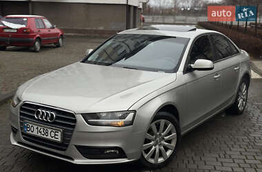 Седан Audi A4 2013 в Ивано-Франковске