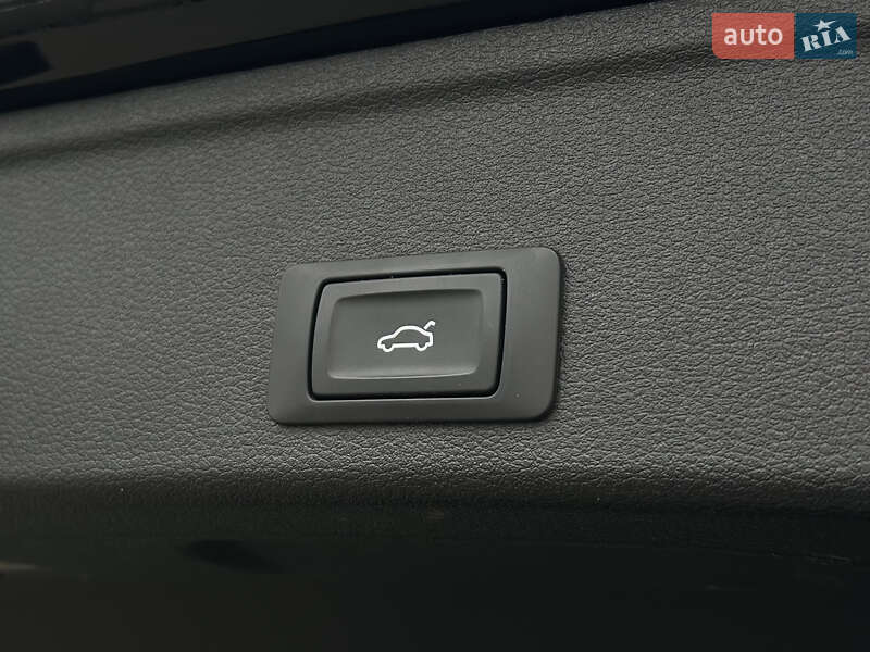 Універсал Audi A4 2019 в Луцьку