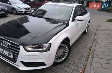 Седан Audi A4 2014 в Івано-Франківську