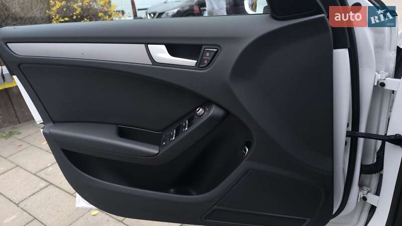 Седан Audi A4 2014 в Івано-Франківську