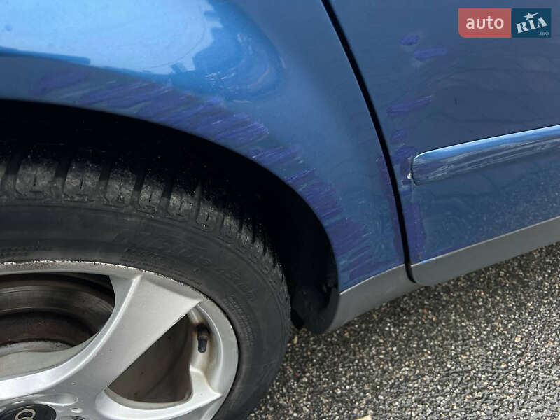 Седан Audi A4 2002 в Петропавловской Борщаговке