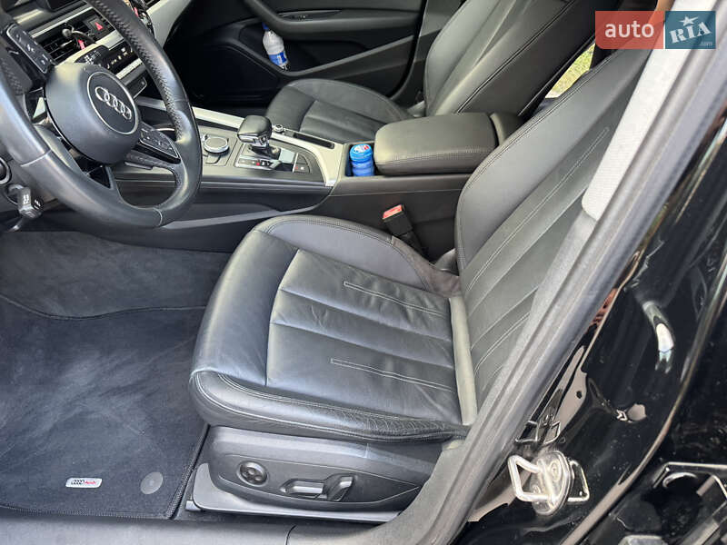 Седан Audi A4 2018 в Києві