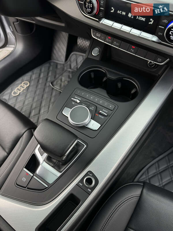 Седан Audi A4 2015 в Полтаве