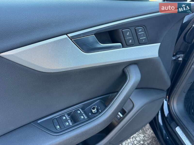 Седан Audi A4 2015 в Сокалі