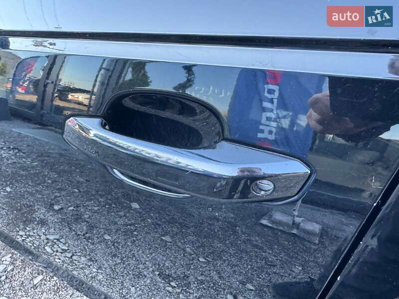 Седан Audi A4 2015 в Сокалі