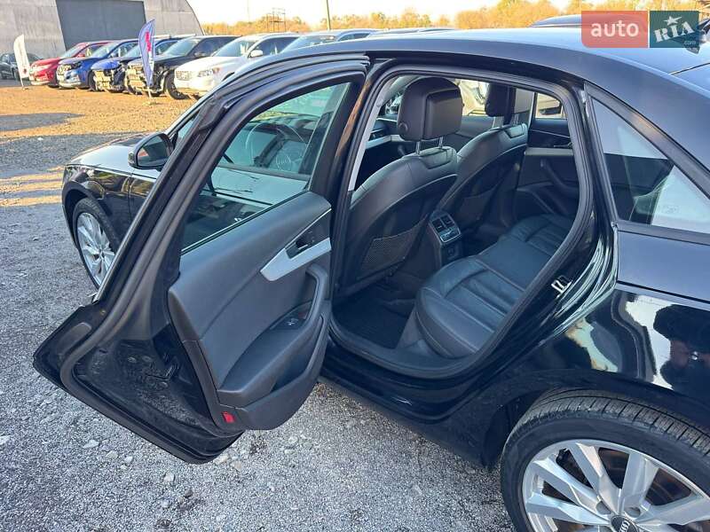 Седан Audi A4 2015 в Сокалі