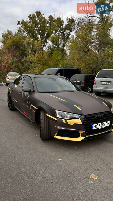 Седан Audi A4 2017 в Павлограде