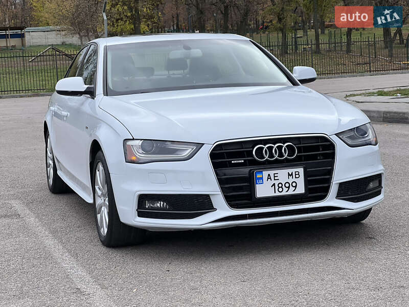 Audi A4 2014