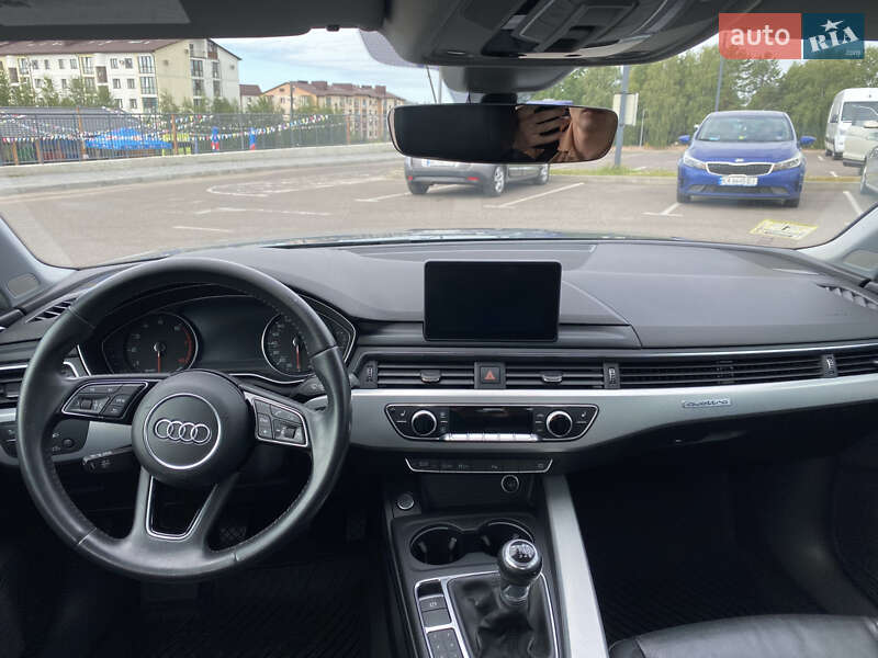 Седан Audi A4 2017 в Ровно