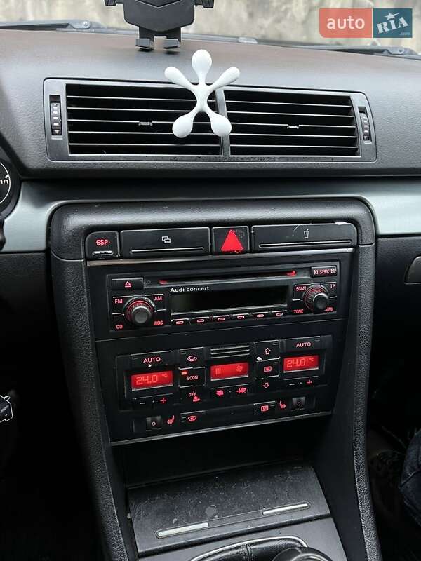 Універсал Audi A4 2004 в Чернівцях