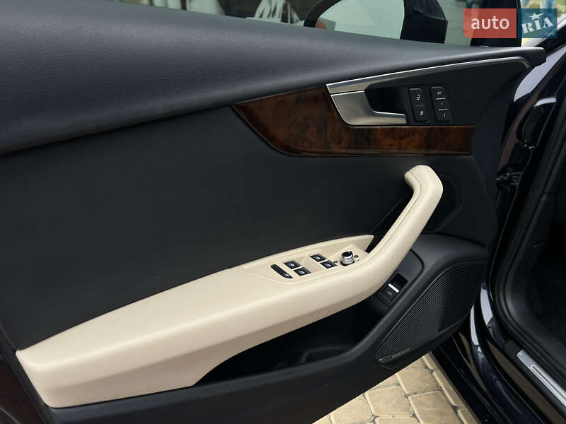 Седан Audi A4 2017 в Одессе