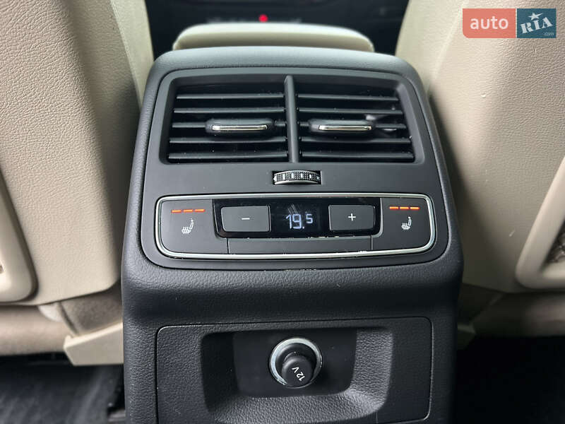 Седан Audi A4 2017 в Одессе