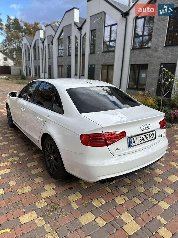 Седан Audi A4 2012 в Ірпені