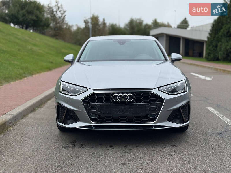 Седан Audi A4 2021 в Києві