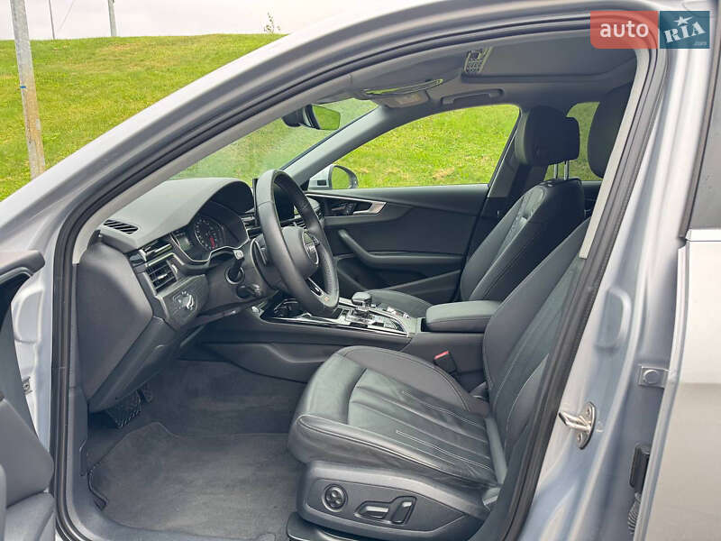 Седан Audi A4 2021 в Києві