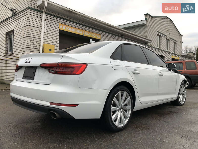 Седан Audi A4 2017 в Ирпене