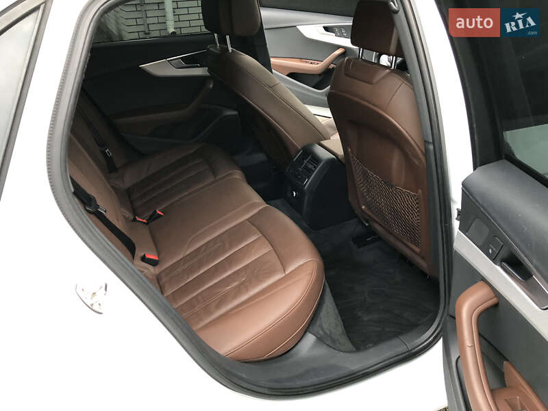 Седан Audi A4 2017 в Ирпене