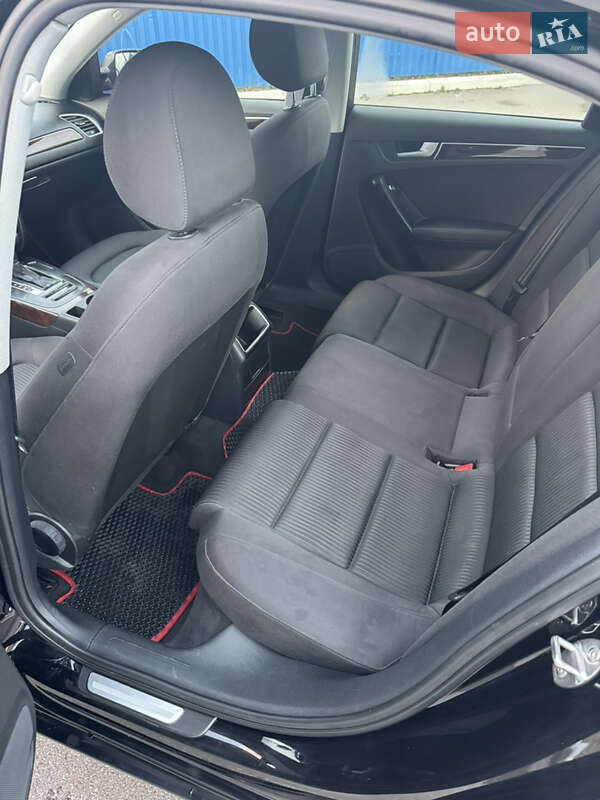 Седан Audi A4 2012 в Білій Церкві