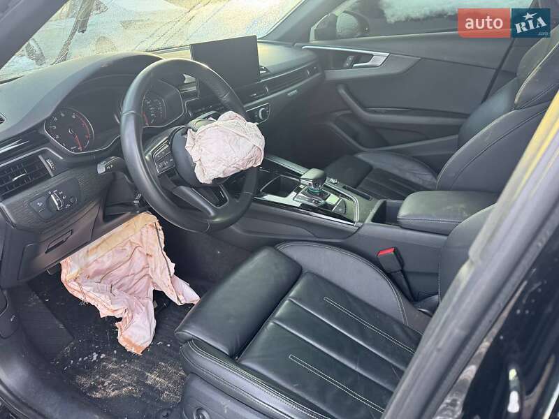 Седан Audi A4 2020 в Львові