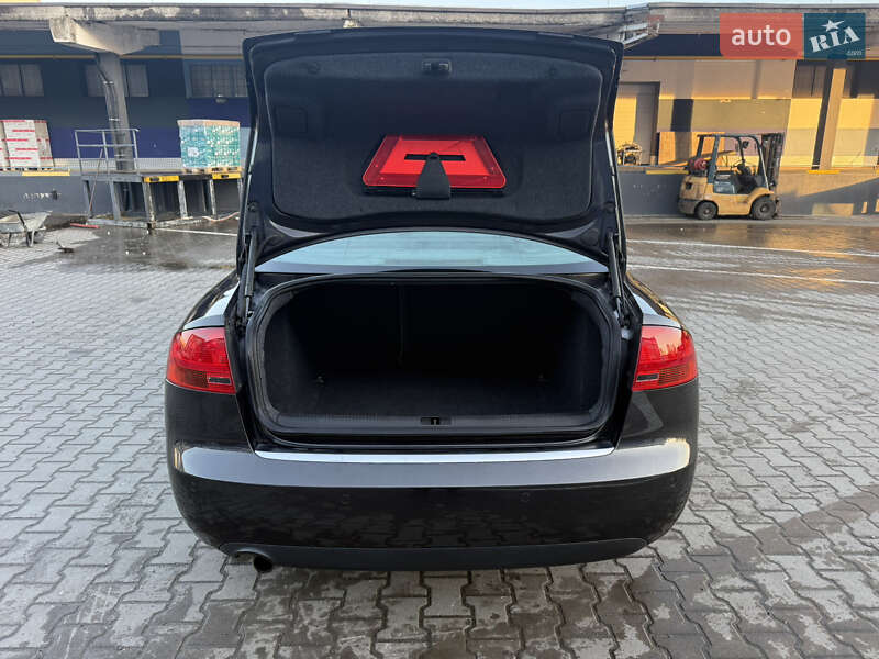 Седан Audi A4 2007 в Ровно