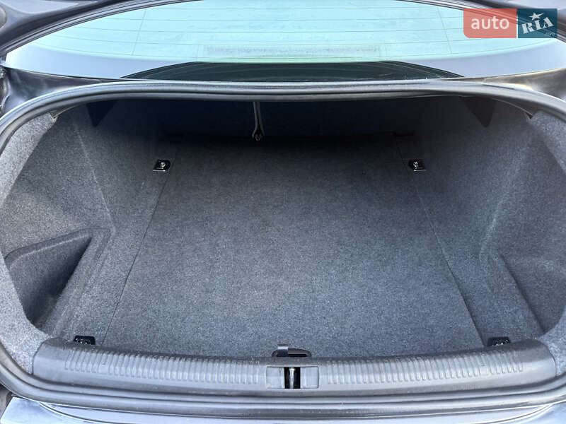 Седан Audi A4 2007 в Ровно