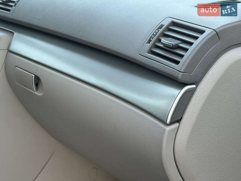 Седан Audi A4 2007 в Ровно