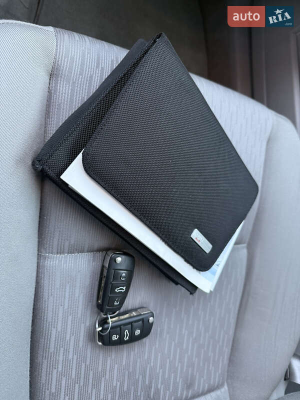 Седан Audi A4 2007 в Ровно