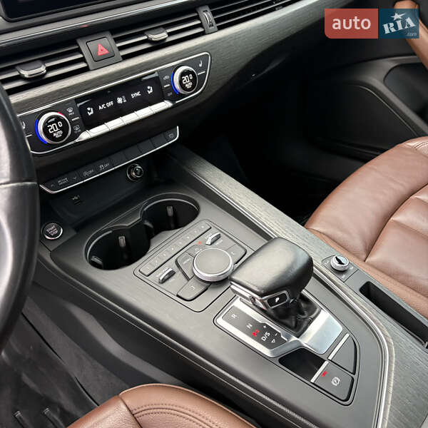 Седан Audi A4 2018 в Тернополі