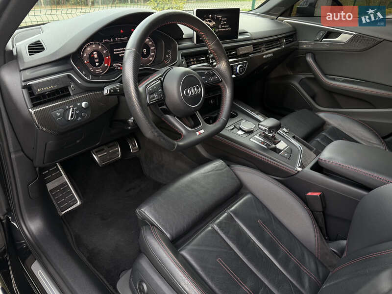 Седан Audi A4 2017 в Луцке