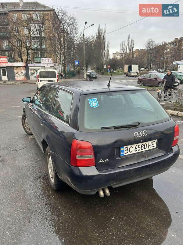 Універсал Audi A4 2001 в Києві