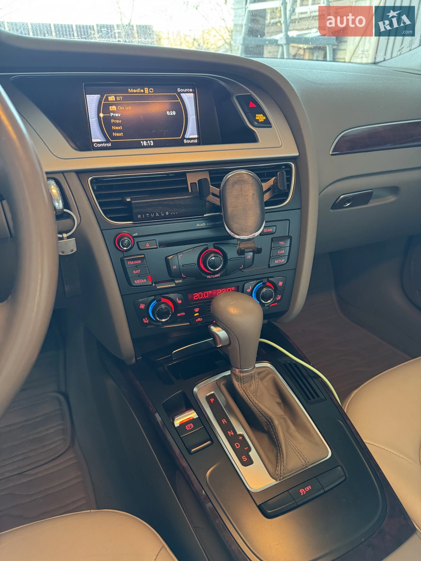 2012 Audi A4 - мініатюра 19