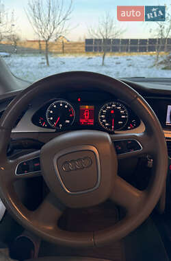 Седан Audi A4 2012 в Луцьку