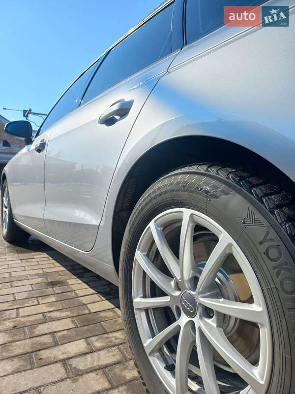 Универсал Audi A4 2020 в Лубнах