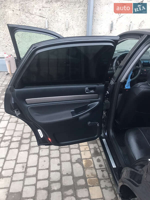 Седан Audi A4 2000 в Теофіполі