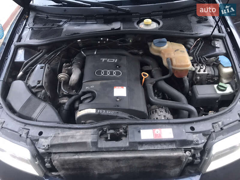 Седан Audi A4 2000 в Теофіполі