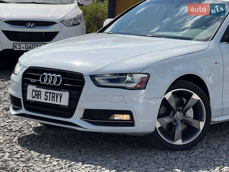 Седан Audi A4 2015 в Стрию