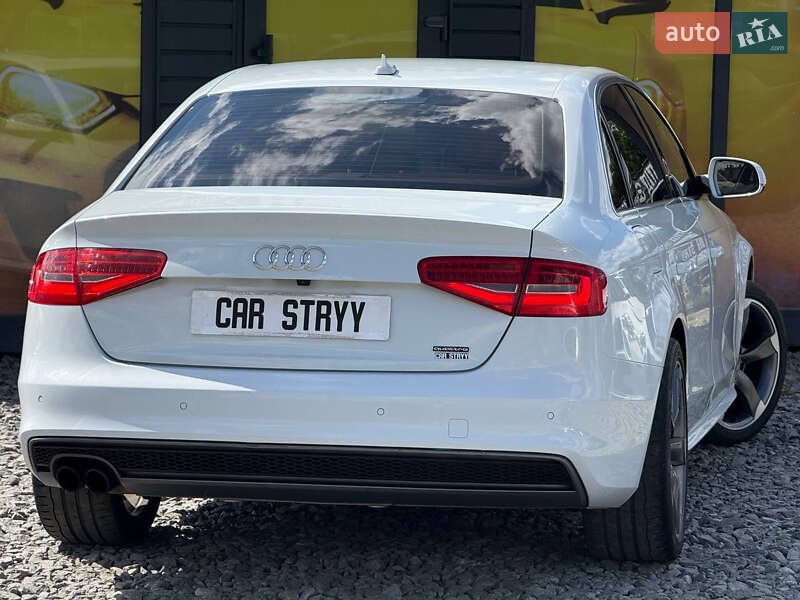 Седан Audi A4 2015 в Стрию