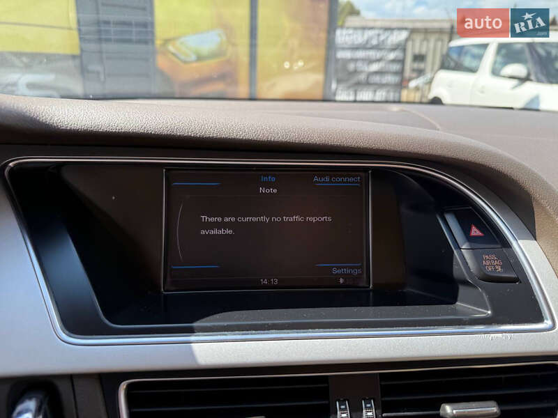 Седан Audi A4 2015 в Стрию