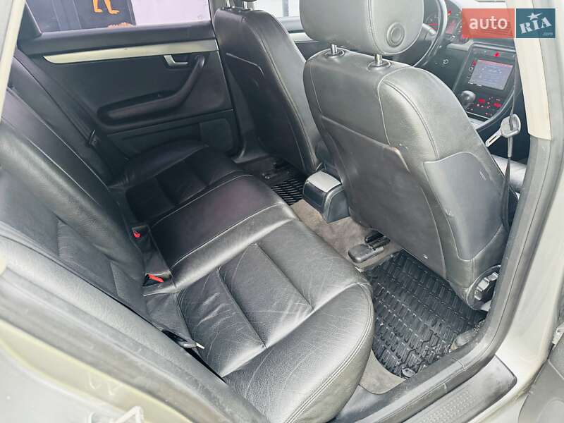 Седан Audi A4 2004 в Білогородці