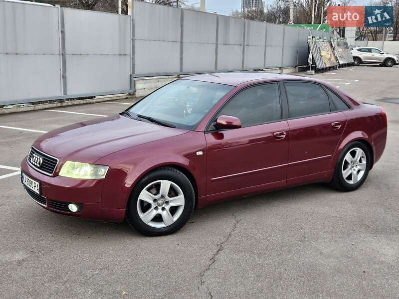 Седан Audi A4 2004 в Киеве