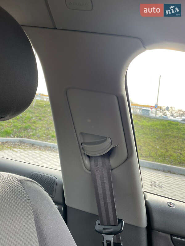 Седан Audi A4 2003 в Вінниці